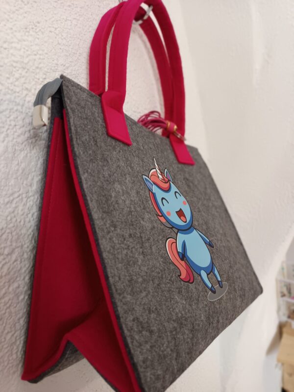 Tasche Einhorn mit Reißverschluss – Bild 4